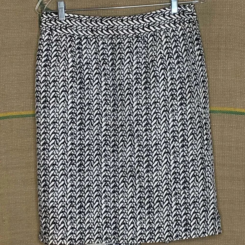 BANANA REPUBLIC Black and White Geometric Woven Pencil Skirt, Size S